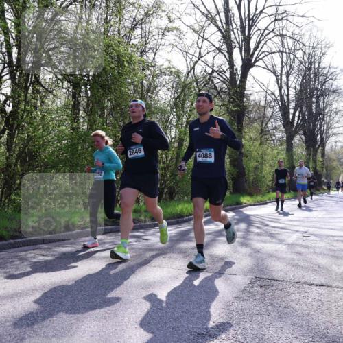 12.04.2026 - 45. Internationalen Wilhelmsburger Insellauf Yannick Fuchs http://msf.ph/oto/9487235 12.04.2026 10:37:35 Laufen 2992, 2846, 4088, 4768 meine-sportfotos.de