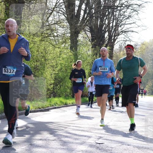 12.04.2026 - 45. Internationalen Wilhelmsburger Insellauf Yannick Fuchs http://msf.ph/oto/9487262 12.04.2026 10:31:51 Laufen 5337, 2724, 4483, 69 meine-sportfotos.de