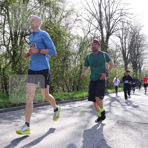 12.04.2026 - 45. Internationalen Wilhelmsburger Insellauf Yannick Fuchs http://msf.ph/oto/9487290 12.04.2026 10:31:54 Laufen 4433 meine-sportfotos.de