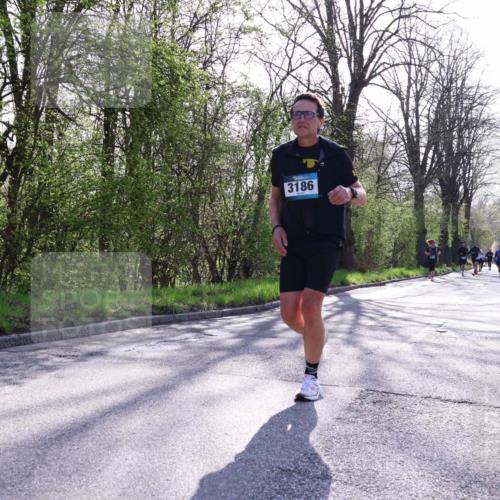 12.04.2026 - 45. Internationalen Wilhelmsburger Insellauf Yannick Fuchs http://msf.ph/oto/9487338 12.04.2026 10:37:44 Laufen 3186 meine-sportfotos.de