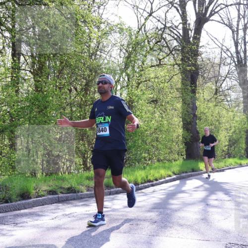 12.04.2026 - 45. Internationalen Wilhelmsburger Insellauf Yannick Fuchs http://msf.ph/oto/9487372 12.04.2026 10:32:03 Laufen 50, 5840, 4349 meine-sportfotos.de