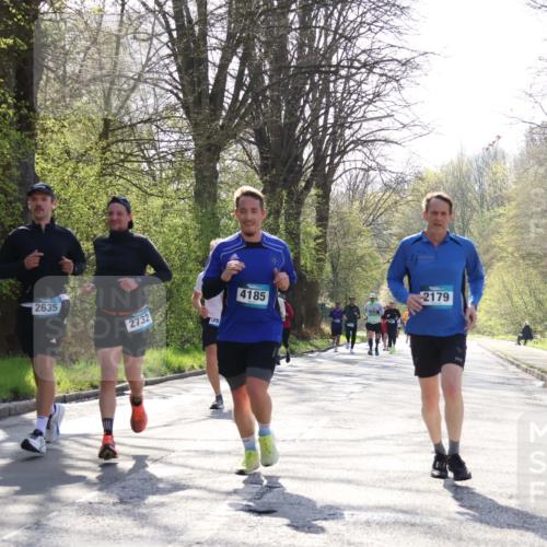 12.04.2026 - 45. Internationalen Wilhelmsburger Insellauf Yannick Fuchs http://msf.ph/oto/9487398 12.04.2026 10:37:53 Laufen 2635, 2732, 35, 4185, 2179 meine-sportfotos.de