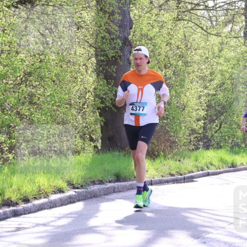 12.04.2026 - 45. Internationalen Wilhelmsburger Insellauf Yannick Fuchs http://msf.ph/oto/9487411 12.04.2026 10:32:08 Laufen 4377, 3086, 2039 meine-sportfotos.de