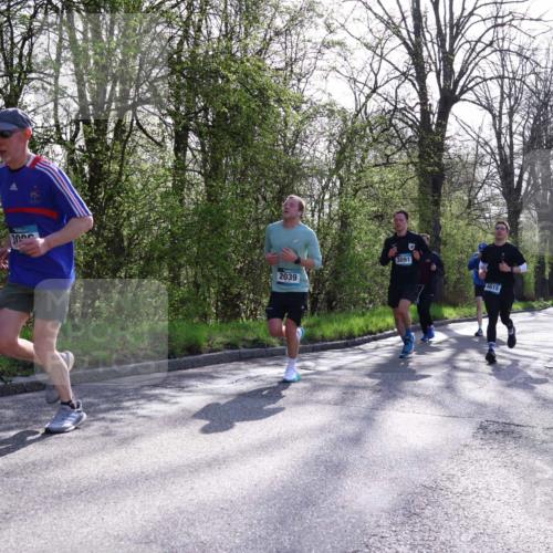 12.04.2026 - 45. Internationalen Wilhelmsburger Insellauf Yannick Fuchs http://msf.ph/oto/9487485 12.04.2026 10:32:14 Laufen 2039, 3091, 4615 meine-sportfotos.de