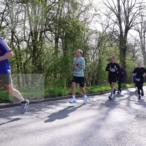 12.04.2026 - 45. Internationalen Wilhelmsburger Insellauf Yannick Fuchs http://msf.ph/oto/9487487 12.04.2026 10:32:14 Laufen 2039, 3091, 4615 meine-sportfotos.de