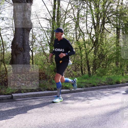 12.04.2026 - 45. Internationalen Wilhelmsburger Insellauf Yannick Fuchs http://msf.ph/oto/9487507 12.04.2026 10:38:03 Laufen 2176 meine-sportfotos.de