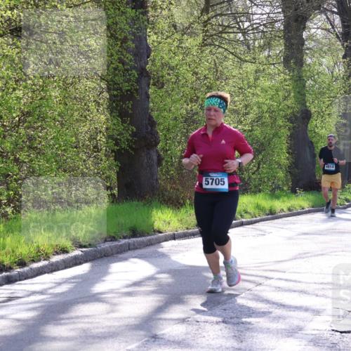 12.04.2026 - 45. Internationalen Wilhelmsburger Insellauf Yannick Fuchs http://msf.ph/oto/9487516 12.04.2026 10:32:18 Laufen 5705, 4914, 4934 meine-sportfotos.de