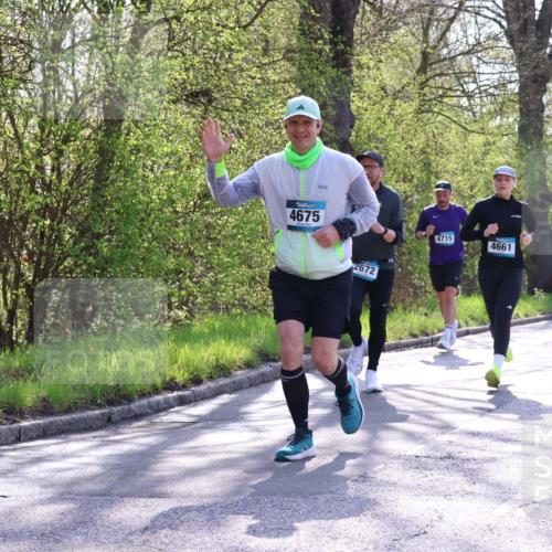 12.04.2026 - 45. Internationalen Wilhelmsburger Insellauf Yannick Fuchs http://msf.ph/oto/9487521 12.04.2026 10:38:04 Laufen 4675, 2672, 4715, 4661 meine-sportfotos.de