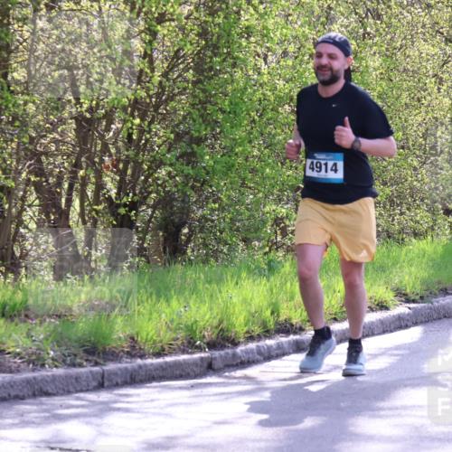 12.04.2026 - 45. Internationalen Wilhelmsburger Insellauf Yannick Fuchs http://msf.ph/oto/9487564 12.04.2026 10:32:24 Laufen 4914 meine-sportfotos.de
