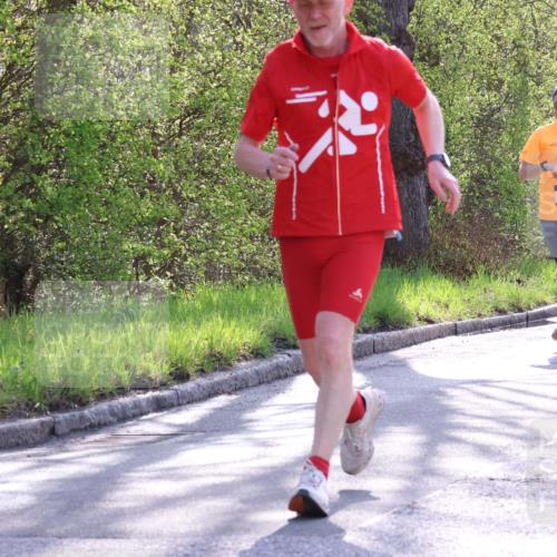 12.04.2026 - 45. Internationalen Wilhelmsburger Insellauf Yannick Fuchs http://msf.ph/oto/9487565 12.04.2026 10:38:09 Laufen 2371, 5033 meine-sportfotos.de