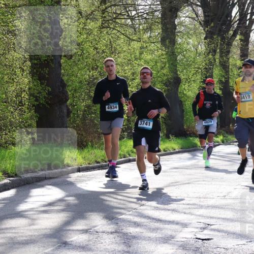 12.04.2026 - 45. Internationalen Wilhelmsburger Insellauf Yannick Fuchs http://msf.ph/oto/9487579 12.04.2026 10:32:27 Laufen 4934, 3741, 4829, 3419, 5751 meine-sportfotos.de