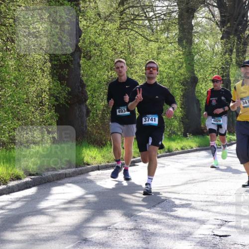 12.04.2026 - 45. Internationalen Wilhelmsburger Insellauf Yannick Fuchs http://msf.ph/oto/9487583 12.04.2026 10:32:28 Laufen 4934, 3741, 4829, 3419, 5751 meine-sportfotos.de