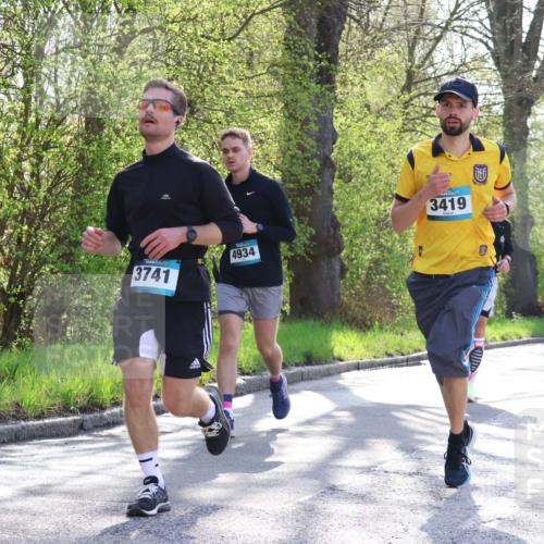 12.04.2026 - 45. Internationalen Wilhelmsburger Insellauf Yannick Fuchs http://msf.ph/oto/9487606 12.04.2026 10:32:29 Laufen 3741, 4934, 3419, 3779, 940 meine-sportfotos.de
