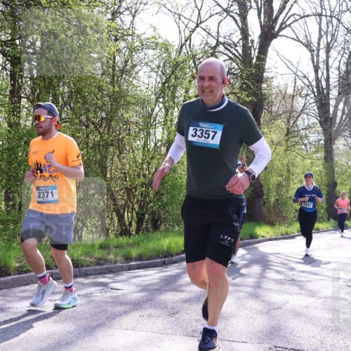 12.04.2026 - 45. Internationalen Wilhelmsburger Insellauf Yannick Fuchs http://msf.ph/oto/9487607 12.04.2026 10:38:13 Laufen 3357, 2371, 5041 meine-sportfotos.de