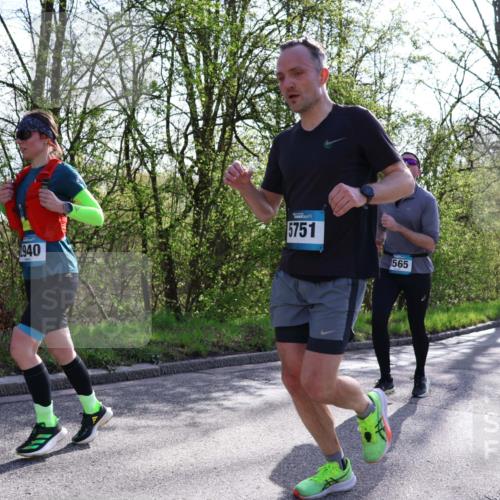 12.04.2026 - 45. Internationalen Wilhelmsburger Insellauf Yannick Fuchs http://msf.ph/oto/9487691 12.04.2026 10:32:37 Laufen 940, 5751, 565 meine-sportfotos.de