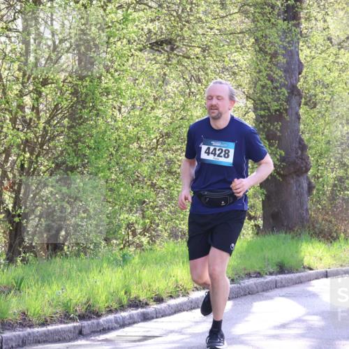 12.04.2026 - 45. Internationalen Wilhelmsburger Insellauf Yannick Fuchs http://msf.ph/oto/9487707 12.04.2026 10:32:41 Laufen 4428 meine-sportfotos.de