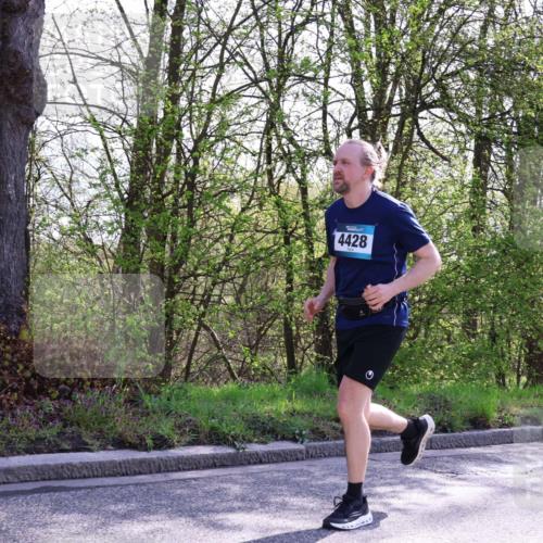12.04.2026 - 45. Internationalen Wilhelmsburger Insellauf Yannick Fuchs http://msf.ph/oto/9487738 12.04.2026 10:32:43 Laufen 4428 meine-sportfotos.de