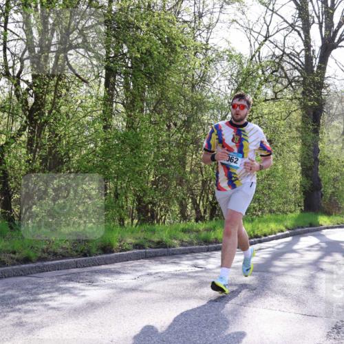 12.04.2026 - 45. Internationalen Wilhelmsburger Insellauf Yannick Fuchs http://msf.ph/oto/9487756 12.04.2026 10:32:45 Laufen 062 meine-sportfotos.de
