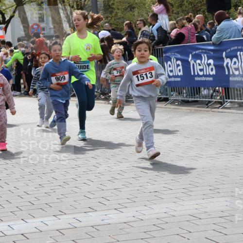 12.04.2026 - 45. Internationalen Wilhelmsburger Insellauf Strokosch-Dieckow http://msf.ph/oto/9487907 12.04.2026 14:10:22 Ziel 60, 746, 664, 218, 203, 633, 963, 1513, 909, 708, 615, 184, 187 meine-sportfotos.de
