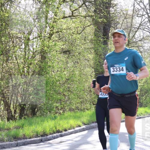 12.04.2026 - 45. Internationalen Wilhelmsburger Insellauf Yannick Fuchs http://msf.ph/oto/9487908 12.04.2026 10:32:59 Laufen 4335, 3334, 2813 meine-sportfotos.de