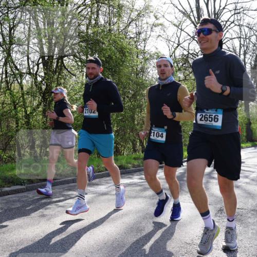 12.04.2026 - 45. Internationalen Wilhelmsburger Insellauf Yannick Fuchs http://msf.ph/oto/9487984 12.04.2026 10:33:05 Laufen 2102, 104, 2656 meine-sportfotos.de