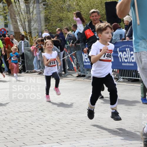 12.04.2026 - 45. Internationalen Wilhelmsburger Insellauf Strokosch-Dieckow http://msf.ph/oto/9488013 12.04.2026 14:10:18 Ziel 932, 639, 205, 153, 48, 86, 132, 417, 60, 746, 664, 218, 203, 633, 963 meine-sportfotos.de