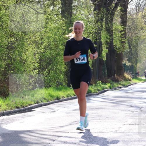 12.04.2026 - 45. Internationalen Wilhelmsburger Insellauf Yannick Fuchs http://msf.ph/oto/9488023 12.04.2026 10:33:12 Laufen 5766, 3747, 490 meine-sportfotos.de