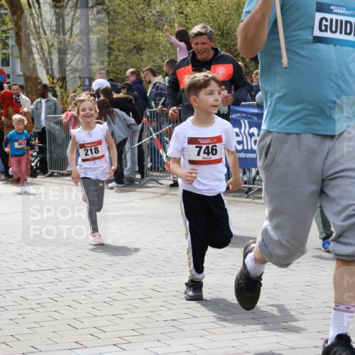 12.04.2026 - 45. Internationalen Wilhelmsburger Insellauf Strokosch-Dieckow http://msf.ph/oto/9488025 12.04.2026 14:10:18 Ziel 932, 639, 205, 153, 48, 86, 132, 417, 60, 746, 664, 218, 203, 633, 963 meine-sportfotos.de
