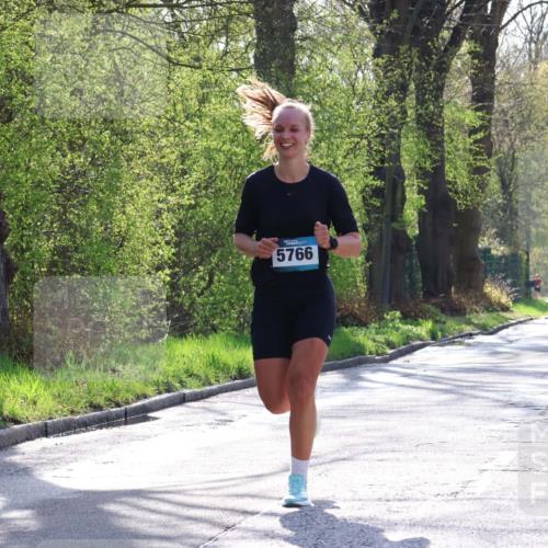 12.04.2026 - 45. Internationalen Wilhelmsburger Insellauf Yannick Fuchs http://msf.ph/oto/9488026 12.04.2026 10:33:13 Laufen 5766, 3747 meine-sportfotos.de