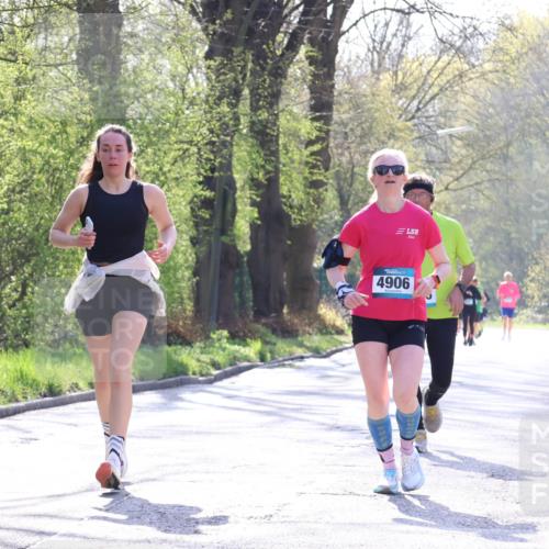 12.04.2026 - 45. Internationalen Wilhelmsburger Insellauf Yannick Fuchs http://msf.ph/oto/9488092 12.04.2026 10:33:25 Laufen 4906 meine-sportfotos.de