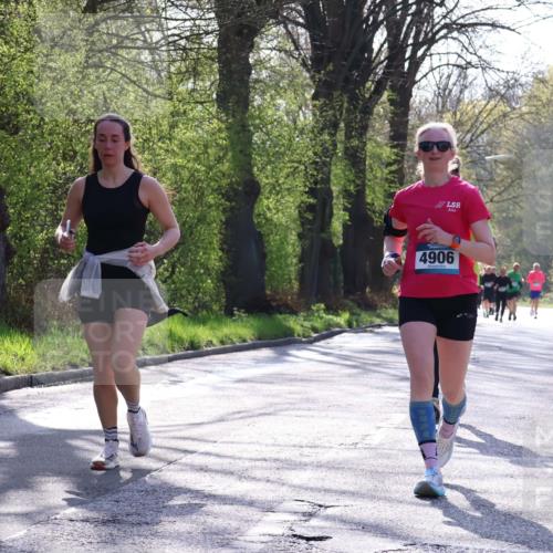 12.04.2026 - 45. Internationalen Wilhelmsburger Insellauf Yannick Fuchs http://msf.ph/oto/9488110 12.04.2026 10:33:27 Laufen 4906 meine-sportfotos.de