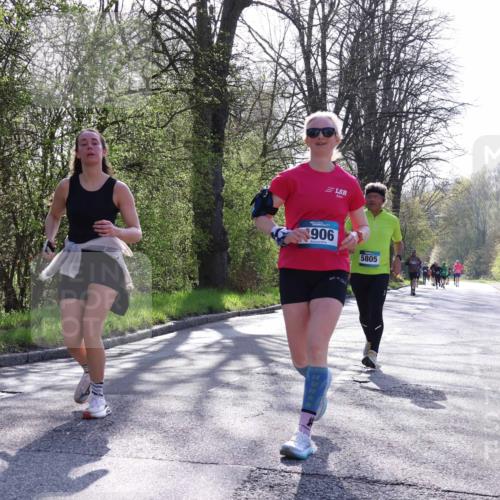 12.04.2026 - 45. Internationalen Wilhelmsburger Insellauf Yannick Fuchs http://msf.ph/oto/9488134 12.04.2026 10:33:29 Laufen 906, 5805 meine-sportfotos.de