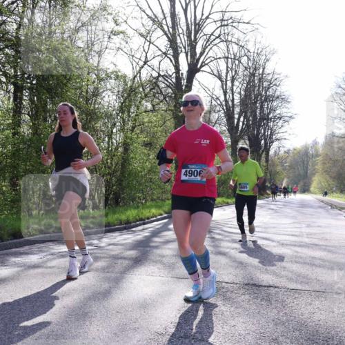12.04.2026 - 45. Internationalen Wilhelmsburger Insellauf Yannick Fuchs http://msf.ph/oto/9488141 12.04.2026 10:33:29 Laufen 4906, 5805 meine-sportfotos.de