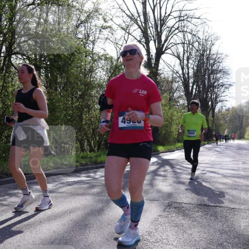12.04.2026 - 45. Internationalen Wilhelmsburger Insellauf Yannick Fuchs http://msf.ph/oto/9488146 12.04.2026 10:33:29 Laufen 4926, 5805 meine-sportfotos.de