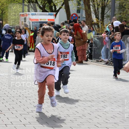 12.04.2026 - 45. Internationalen Wilhelmsburger Insellauf Strokosch-Dieckow http://msf.ph/oto/9488283 12.04.2026 14:10:04 Ziel 640, 248, 441, 723, 119, 186, 224, 745, 207, 920, 770, 182, 19, 913, 181, 529, 942, 157, 1518, 192, 946, 738, 201, 189, 269 meine-sportfotos.de
