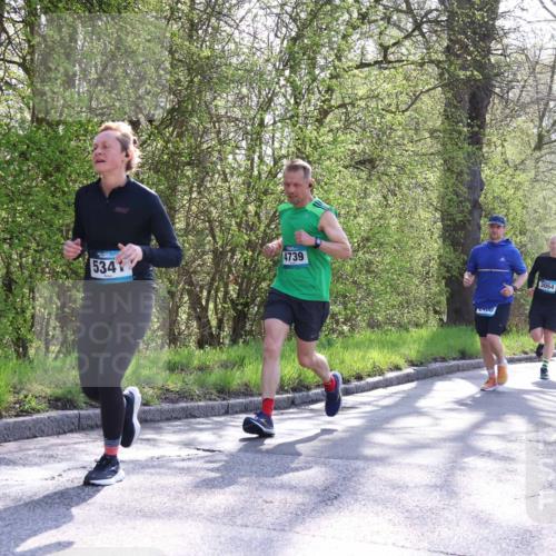 12.04.2026 - 45. Internationalen Wilhelmsburger Insellauf Yannick Fuchs http://msf.ph/oto/9488349 12.04.2026 10:33:46 Laufen 5341, 4739, 100, 3054, 3173, 2810 meine-sportfotos.de