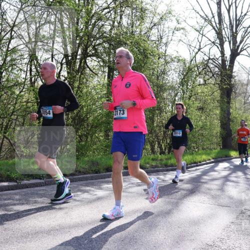 12.04.2026 - 45. Internationalen Wilhelmsburger Insellauf Yannick Fuchs http://msf.ph/oto/9488406 12.04.2026 10:33:50 Laufen 3054, 3173, 2810, 4815 meine-sportfotos.de
