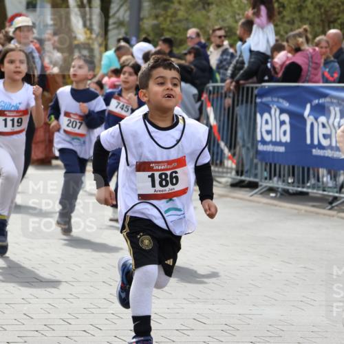 12.04.2026 - 45. Internationalen Wilhelmsburger Insellauf Strokosch-Dieckow http://msf.ph/oto/9488419 12.04.2026 14:09:59 Ziel 907, 158, 268, 543, 721, 1503, 736, 715, 6, 1504, 412, 681, 640, 248, 441, 723, 119, 186, 224, 745, 207, 920, 770, 182, 19, 913, 181, 529, 942, 157, 1518 meine-sportfotos.de