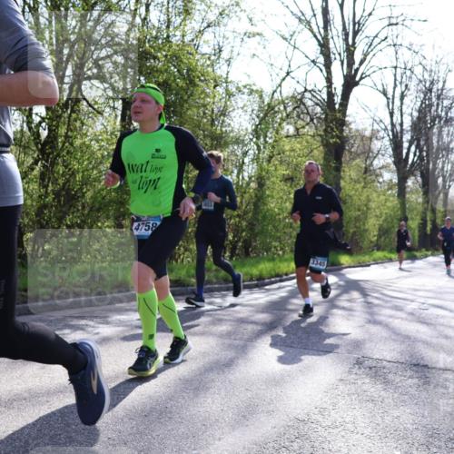 12.04.2026 - 45. Internationalen Wilhelmsburger Insellauf Yannick Fuchs http://msf.ph/oto/9488456 12.04.2026 10:33:54 Laufen 815, 4758, 3345 meine-sportfotos.de