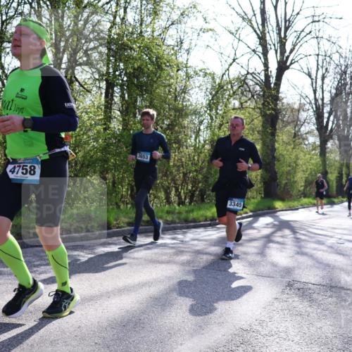 12.04.2026 - 45. Internationalen Wilhelmsburger Insellauf Yannick Fuchs http://msf.ph/oto/9488460 12.04.2026 10:33:54 Laufen 4758, 3653, 3345 meine-sportfotos.de