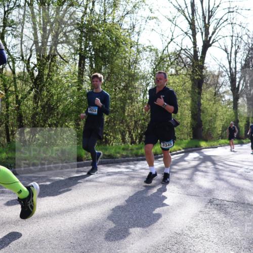 12.04.2026 - 45. Internationalen Wilhelmsburger Insellauf Yannick Fuchs http://msf.ph/oto/9488463 12.04.2026 10:33:55 Laufen 4758, 3653, 3345 meine-sportfotos.de