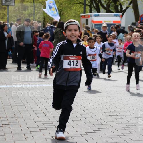 12.04.2026 - 45. Internationalen Wilhelmsburger Insellauf Strokosch-Dieckow http://msf.ph/oto/9488481 12.04.2026 14:09:56 Ziel 720, 719, 907, 158, 268, 543, 721, 1503, 736, 715, 6, 1504, 412, 681, 640, 248, 441, 723, 119, 186, 224, 745 meine-sportfotos.de