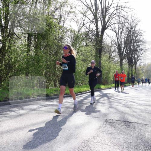 12.04.2026 - 45. Internationalen Wilhelmsburger Insellauf Yannick Fuchs http://msf.ph/oto/9488585 12.04.2026 10:34:05 Laufen 4785 meine-sportfotos.de