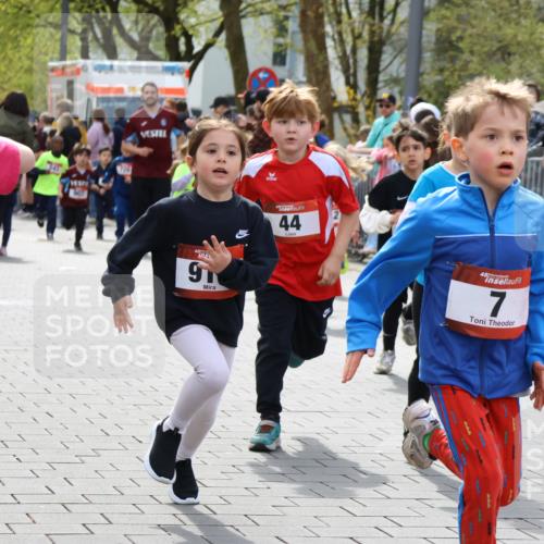 12.04.2026 - 45. Internationalen Wilhelmsburger Insellauf Strokosch-Dieckow http://msf.ph/oto/9488717 12.04.2026 14:09:46 Ziel 212, 735, 190, 240, 1520, 206, 908, 776, 172, 183, 196, 449, 772, 7, 917, 284, 44, 200, 563, 53, 712, 1512, 1525, 551, 764, 567, 720, 719 meine-sportfotos.de