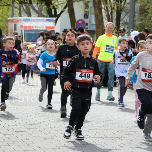 12.04.2026 - 45. Internationalen Wilhelmsburger Insellauf Strokosch-Dieckow http://msf.ph/oto/9488737 12.04.2026 14:09:43 Ziel 921, 251, 945, 934, 212, 735, 190, 240, 1520, 206, 908, 776, 172, 183, 196, 449, 772, 7, 917, 284, 44, 200, 563, 53, 712, 1512, 1525, 551, 764, 567 meine-sportfotos.de