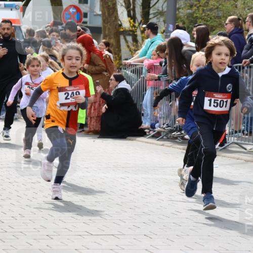 12.04.2026 - 45. Internationalen Wilhelmsburger Insellauf Strokosch-Dieckow http://msf.ph/oto/9488981 12.04.2026 14:09:33 Ziel 216, 25, 1066, 209, 915, 221, 541, 1501, 249, 1059, 1516, 94, 921, 251, 945, 934 meine-sportfotos.de