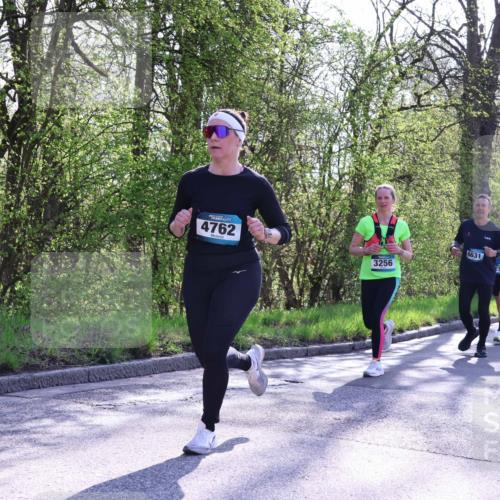 12.04.2026 - 45. Internationalen Wilhelmsburger Insellauf Yannick Fuchs http://msf.ph/oto/9489010 12.04.2026 10:34:49 Laufen 4762, 3256, 4631, 2300 meine-sportfotos.de