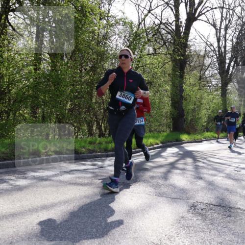 12.04.2026 - 45. Internationalen Wilhelmsburger Insellauf Yannick Fuchs http://msf.ph/oto/9489124 12.04.2026 10:35:00 Laufen 3860, 2134 meine-sportfotos.de