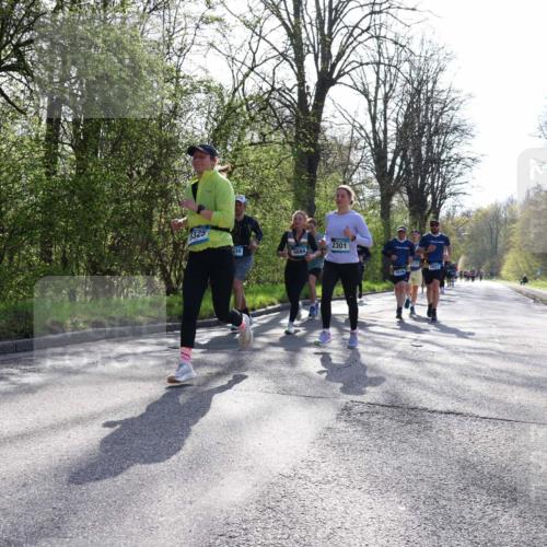 12.04.2026 - 45. Internationalen Wilhelmsburger Insellauf Yannick Fuchs http://msf.ph/oto/9489166 12.04.2026 10:35:04 Laufen 5694, 2301, 5046, 5637 meine-sportfotos.de