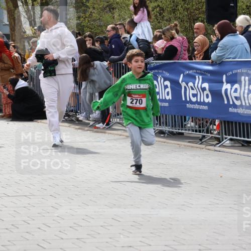 12.04.2026 - 45. Internationalen Wilhelmsburger Insellauf Strokosch-Dieckow http://msf.ph/oto/9489227 12.04.2026 14:09:22 Ziel 927, 215, 577, 223, 271, 691, 1511, 252, 270, 220, 219, 216 meine-sportfotos.de